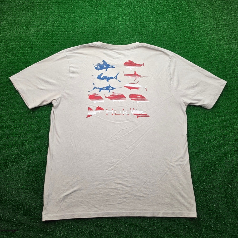 Huk Performance Fishing Tshirt Mens XL Light Gray USA Flag Fish Print Outdoors